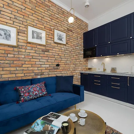 Apartment Dietla One Bedroom With Air Conditioning & Balcony By Renters